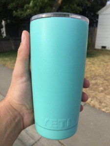  YETI Rambler Tumbler 20 OZ  3