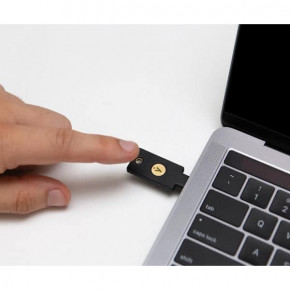    Yubico YubiKey 5C NFC 6