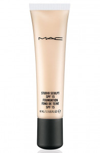   MAC Studio Sculpt SPF 15 Foundation NC35