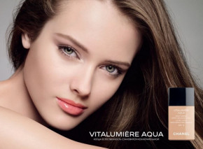   Chanel Vitalumiere Aqua 30 - Beige ( ) 7