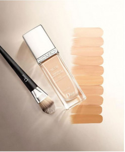   Dior Diorskin Nude 040 - Honey beige (-),  5