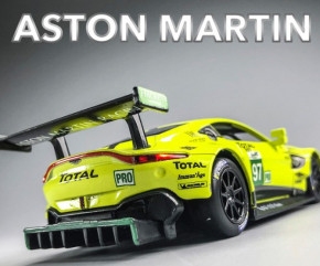  Neca Aston Martin Racing 