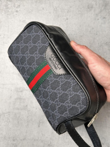  GUCCI -  (1366597900)