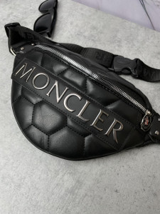   Moncler   (1790071231)