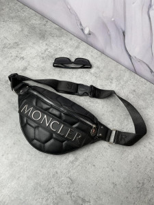   Moncler   (1790071231) 8