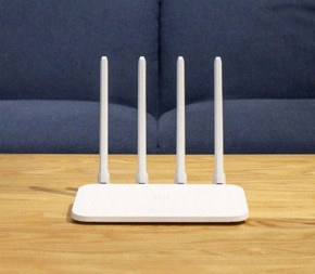   Xiaomi Mi Router 4 7