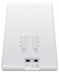   Ubiquiti UniFi UAP-AC-M-PRO 3