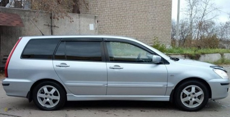   Cobra Tuning  Mitsubishi LANCER wagon 2003-2006 (M40803)