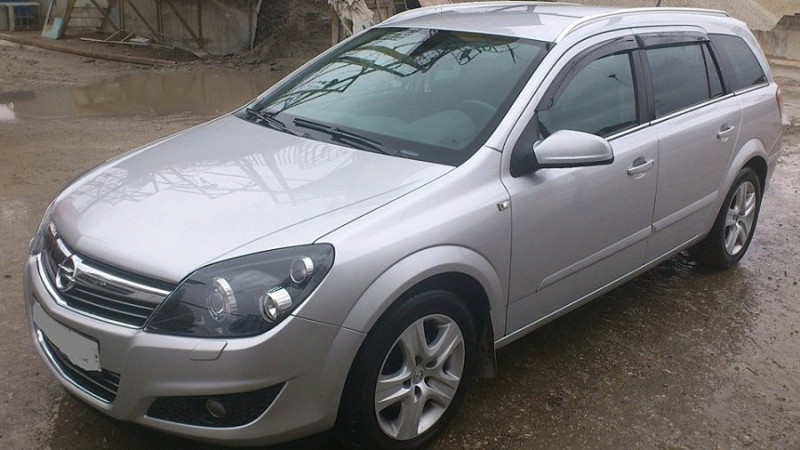   Cobra Tuning O10604  Opel Astra H Wagon 2004