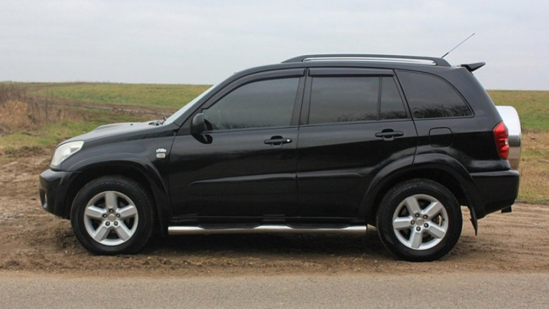   Cobra Tuning T21900  Toyota RAV-4 II 5d 2000-2005