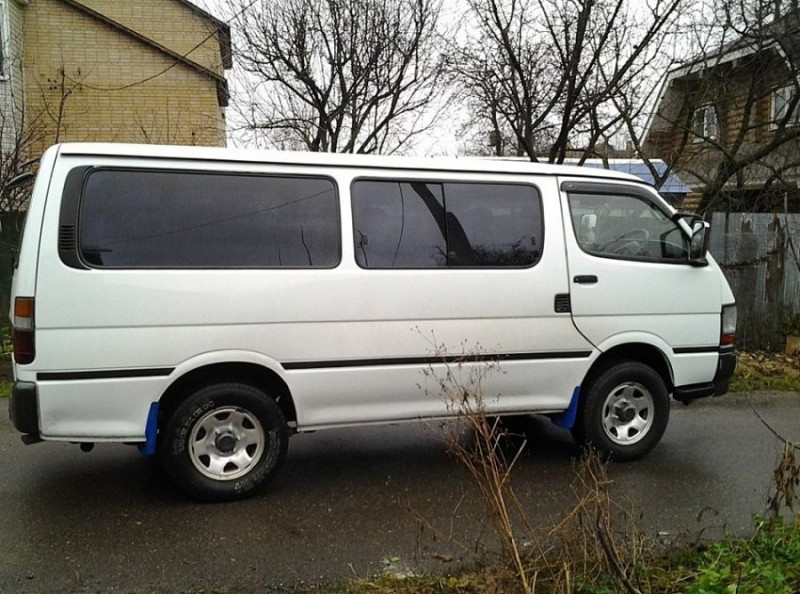   Cobra Tuning  Toyota Hiace (CH10) 1997-2002 (T22697)