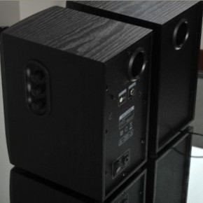   Microlab 2.0 B-70 Black 4