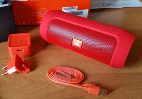   JBL Charge II Plus Red 9