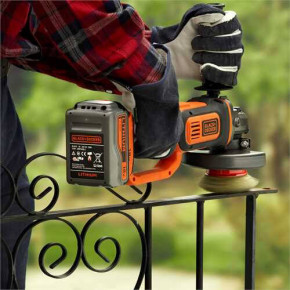   Black & Decker BCG720M1 7