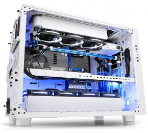  Thermaltake CA-1D8-00F6WN-00 Core X9 Snow 4