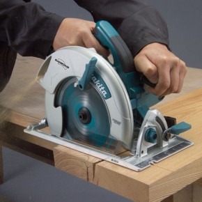   Makita 5008MG 7