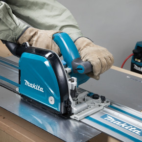 -   Makita CA5000X 3