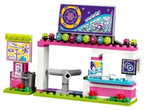  Lego Friends      (41130) 10