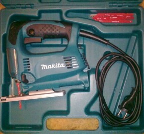     Makita 824572-9 3