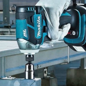 - Makita DTD148Z 4