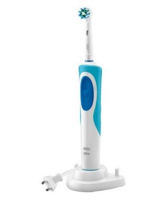   Braun Oral-B Vitality Cross Action 4