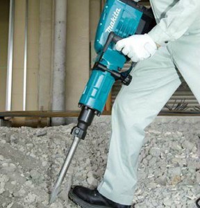   Makita HM1214C 3