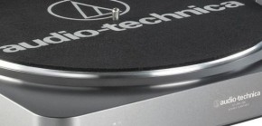   Audio-Technica AT-LP60USB 3