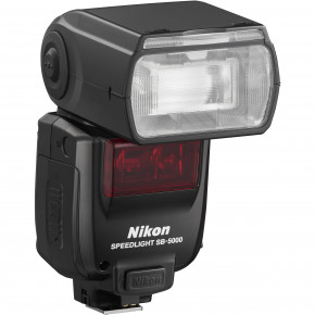   Nikon Speedlight SB-5000