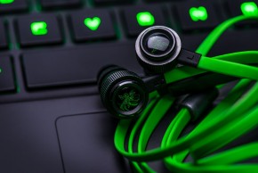   Razer Hammerhead Pro V2 (RZ04-01730100-R3G1) 14