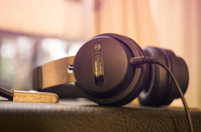  Audio-Technica ATH-PRO7X 4