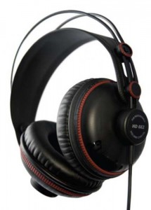  Superlux HD662