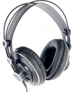  Superlux HD681F