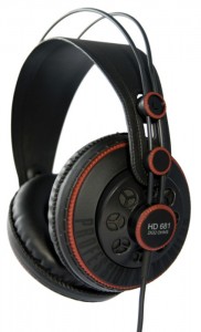  Superlux HD681