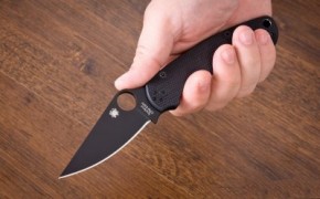  Spyderco Para-Military 2, S30V, Black Blade (C81GPBK2) 10