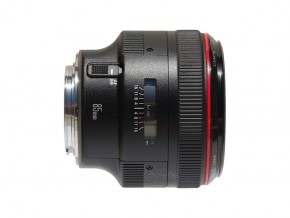  Canon EF 85mm f/1.2L II USM 4