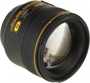    Nikon AF-S NIKKOR 85mm f/1.4G 4