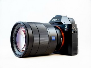  Sony SEL-2470Z 24-70mm F4 Zeiss FE Vario-Tessar T 3