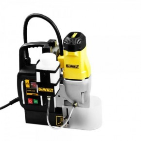      DeWalt DWE1622K 3