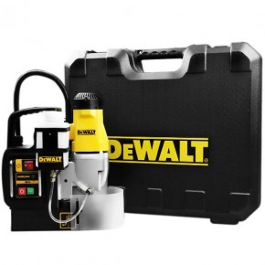      DeWalt DWE1622K 5