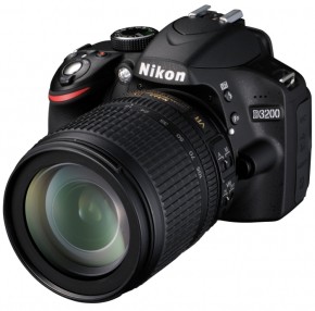  Nikon D3200 18-105 VR  