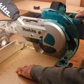   Makita LS1016L 3