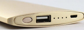   Awei P82K 8000mAh Gold 4