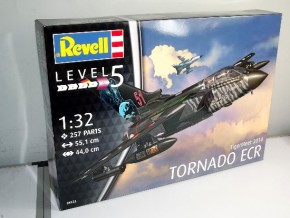   Revell 5-     Tornado TigerMeet 2014 1:32 14+ (4923) 4