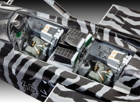   Revell 5-     Tornado TigerMeet 2014 1:32 14+ (4923) 5