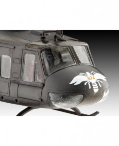   Revell   Bell UH-1H Gunship 1:100 (4983) 5