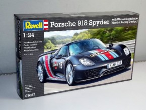   Revell 4-   Porsche 918 Spyder 1:24 10+ (7027) 5