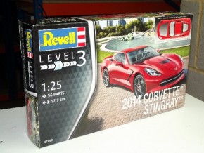   Revell 3-   2014 Corvette Stingray C7 1:25 10+ (7060) 5