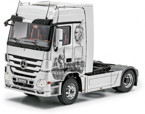   Revell 5-   Mercedes-Benz Actros MP3 1:24 14+ (7425)