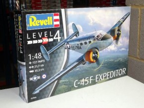   Revell Control  C-45F Expeditor 1:48 12+ (3966) 3