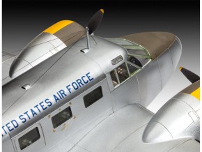   Revell Control  C-45F Expeditor 1:48 12+ (3966) 4